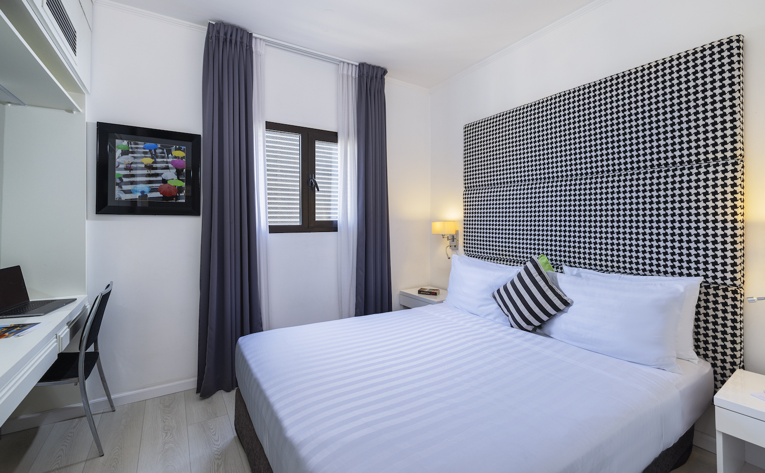 Executive Suite with Balcony